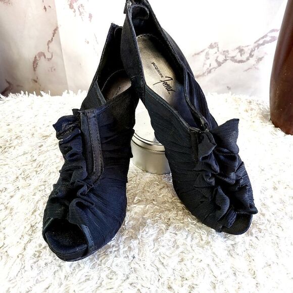 Jacqueline Ferrar stiletto shootie with zip back - Picture 2 of 6